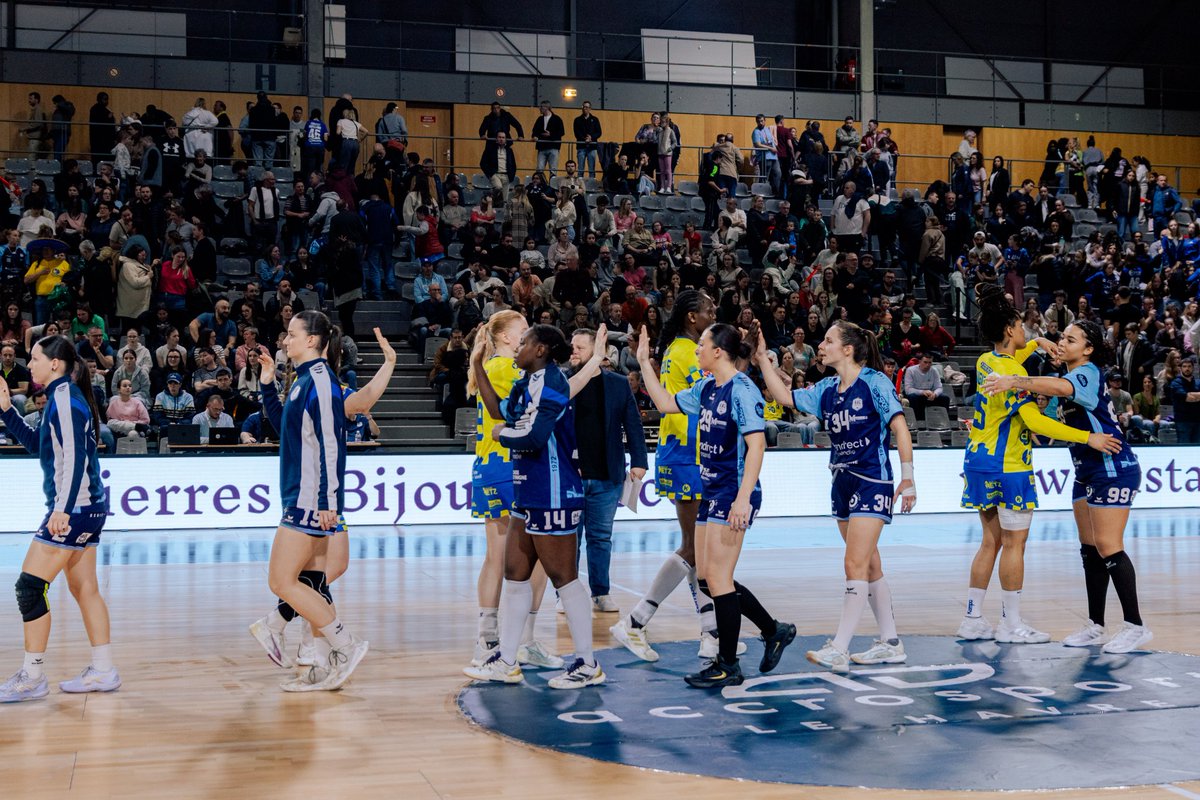 Doyens, Le Média tweet media