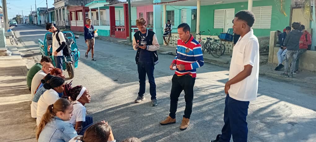 En cada municipio de la provincia, estudiantes y trabajadores de la #UCMPinar aseguran el Bastión Universitario del próximo viernes 27.
#PinardelRío
#CubaPorLaVida
#100AñosConFidel