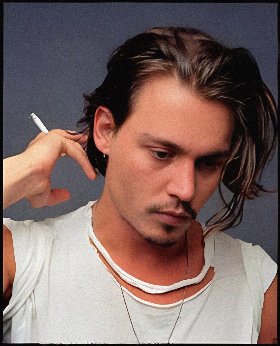 𝕷𝖎𝖙𝖙𝖑𝖊 𝕻𝖊𝖊𝖕𝖘 🏴‍☠️#JohnnyDepp tweet media