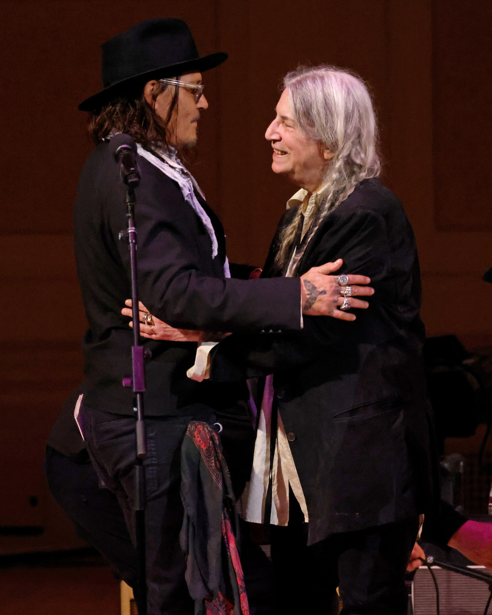 𝕷𝖎𝖙𝖙𝖑𝖊 𝕻𝖊𝖊𝖕𝖘 🏴‍☠️#JohnnyDepp tweet media