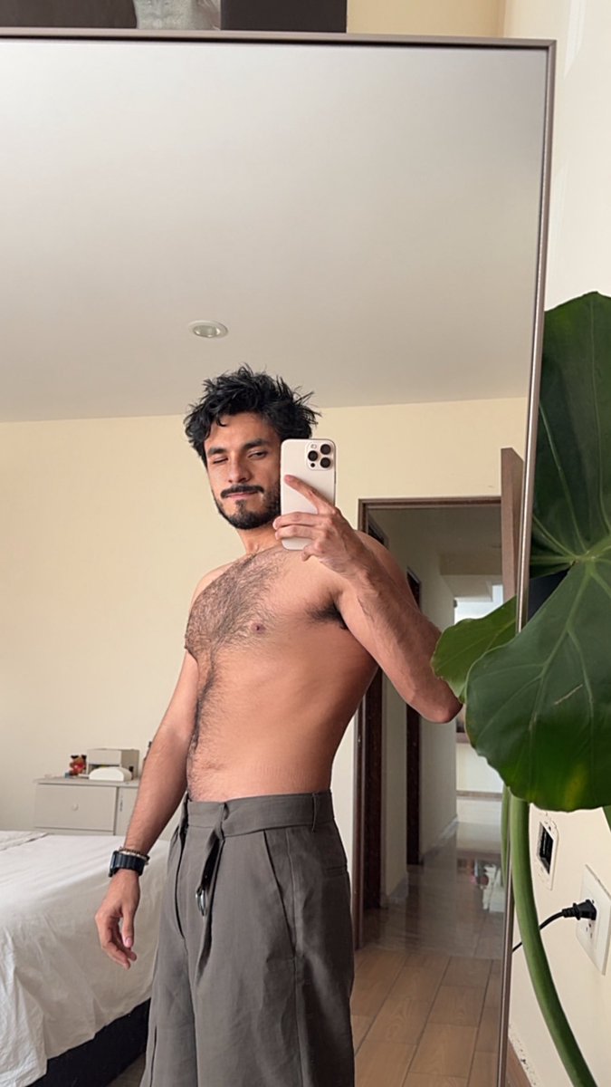 NudeCroft tweet media