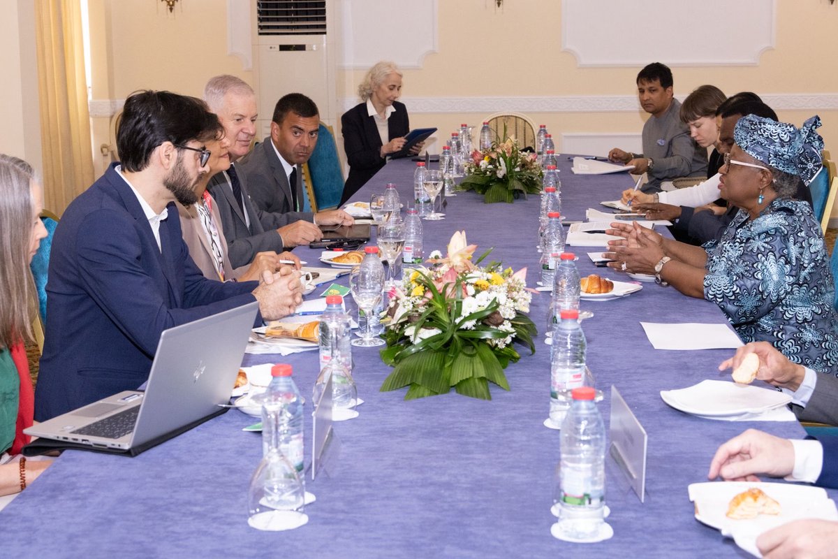NOIweala's tweet image. At breakfast with the Civil Society and Business Advisory Groups to the @wto Secretariat and opening the Civil Society-WTO Secretariat dialogue entitled “Africa in the Multilateral Trading System: Choices and Challenges” at the Ministerial. Trade is all about people and therefore