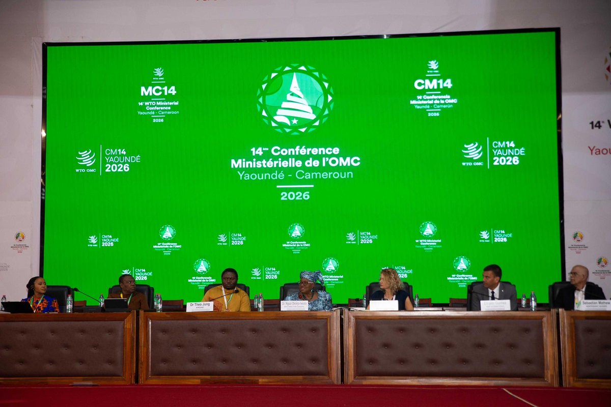 NOIweala's tweet image. At breakfast with the Civil Society and Business Advisory Groups to the @wto Secretariat and opening the Civil Society-WTO Secretariat dialogue entitled “Africa in the Multilateral Trading System: Choices and Challenges” at the Ministerial. Trade is all about people and therefore