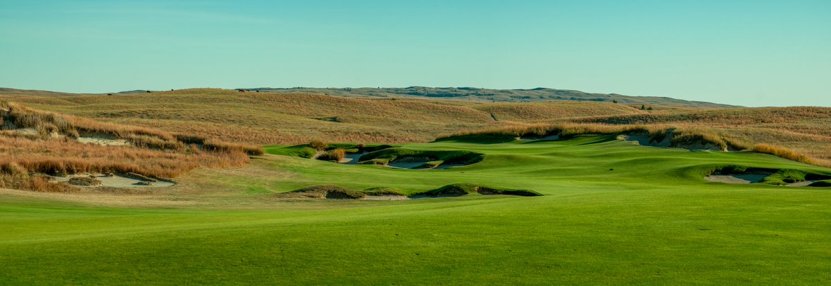 I'm in an "wide open spaces" kind of mood this week so let's stay at the Prairie Club for another day (or two) with a look at the approach of #2 pines. 

What courses in Nebraska make you think of wide open spaces?