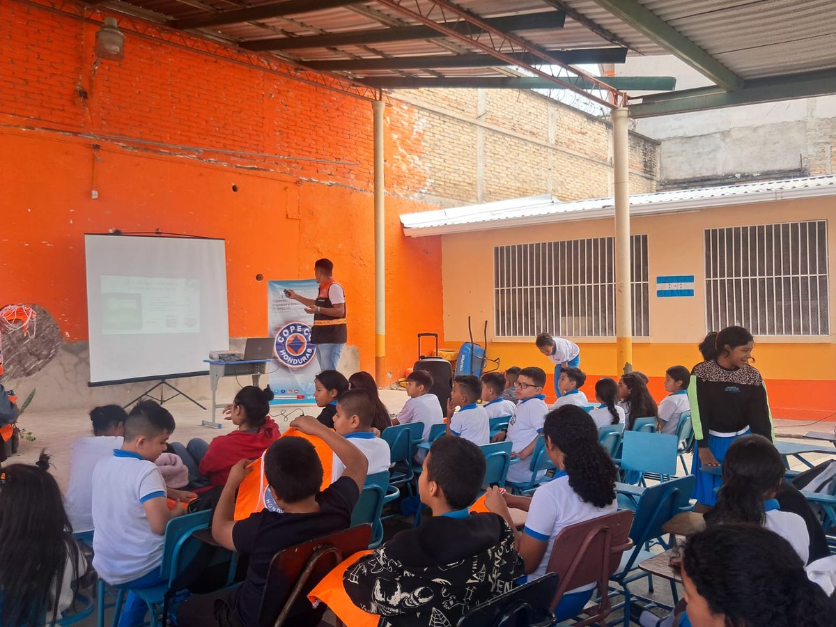 Secretaría de Gestión de Riesgos y Contingencias tweet media