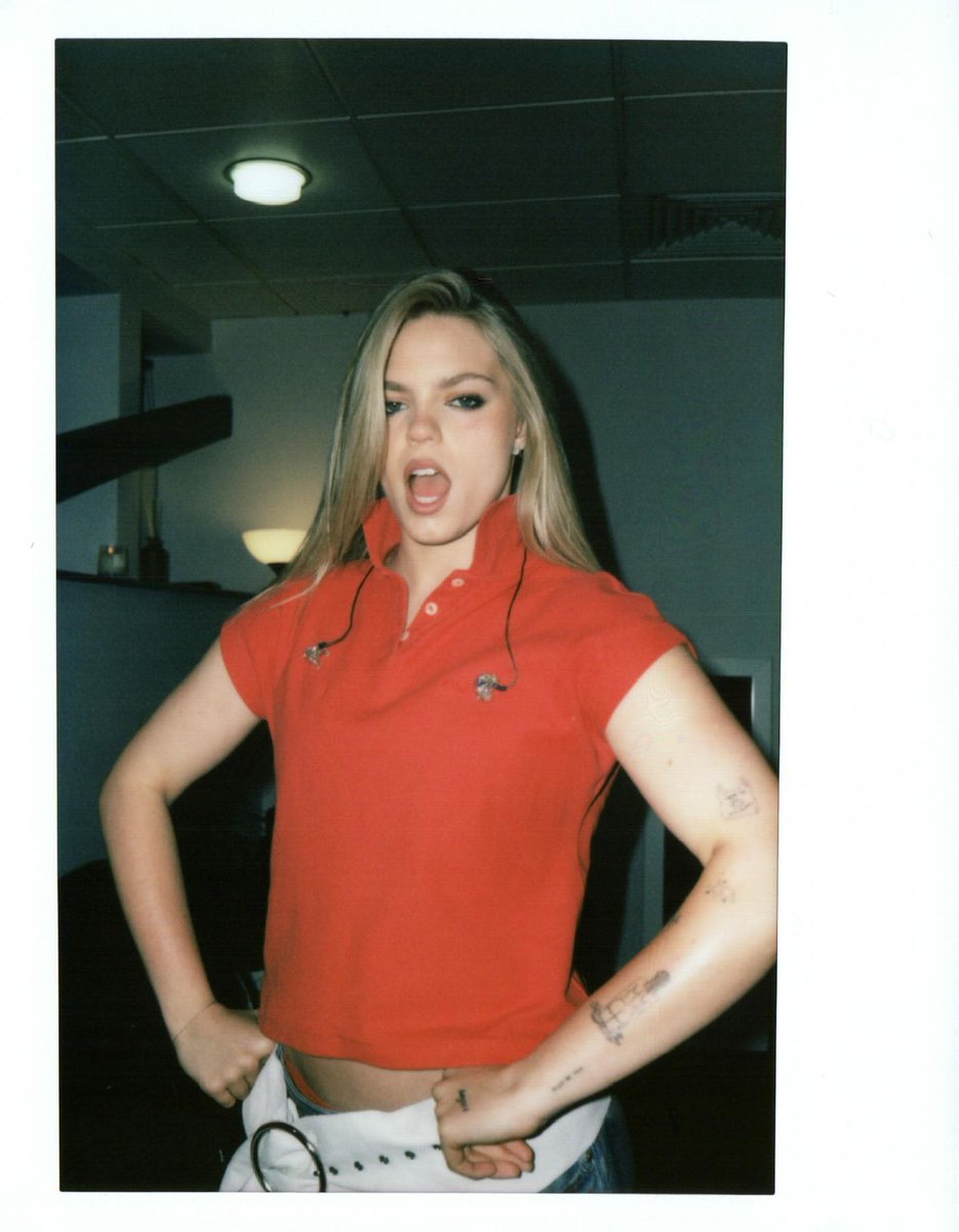 ★ Reneé Rapp Source ★ tweet media