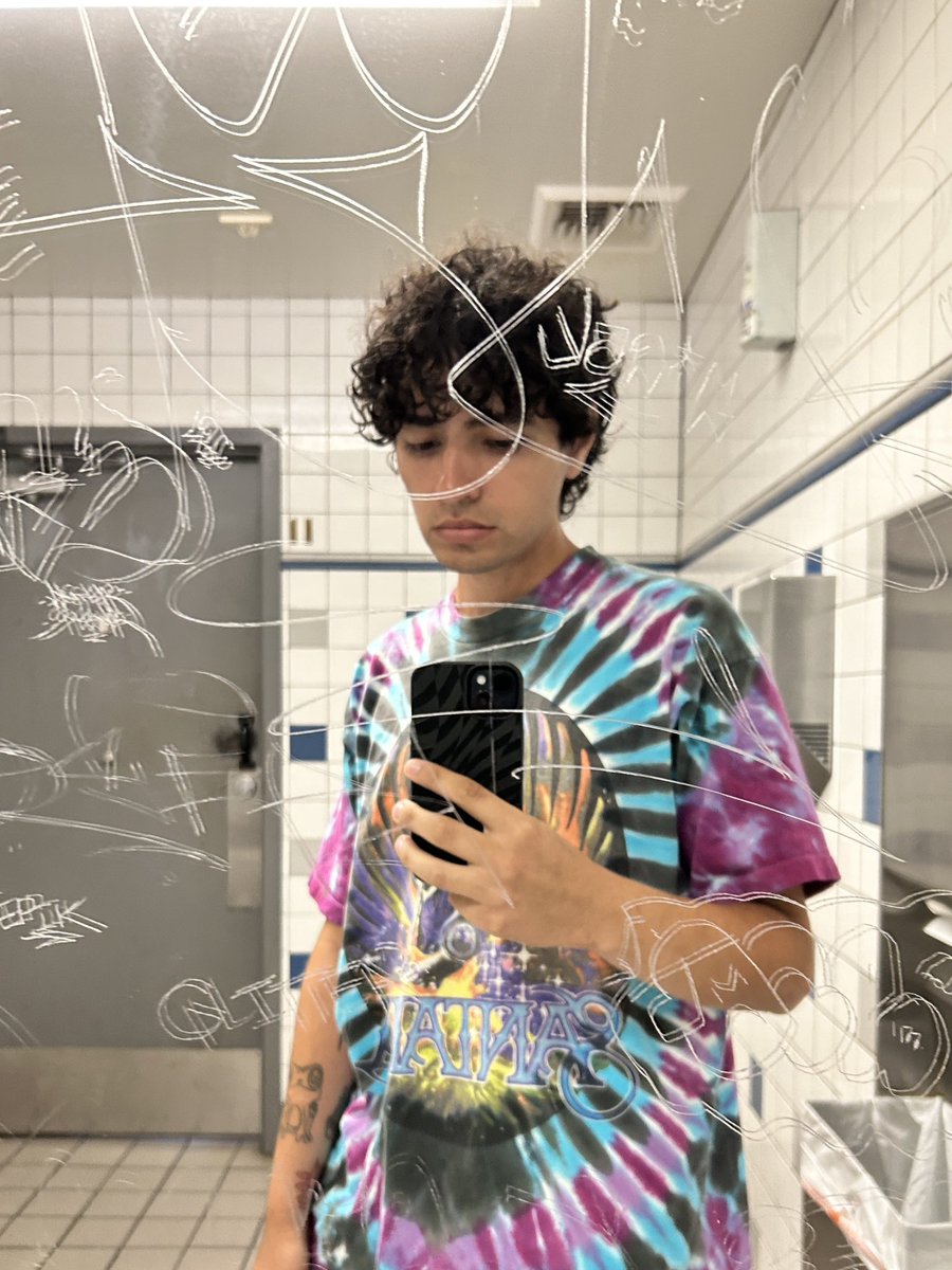 scum boi tweet media