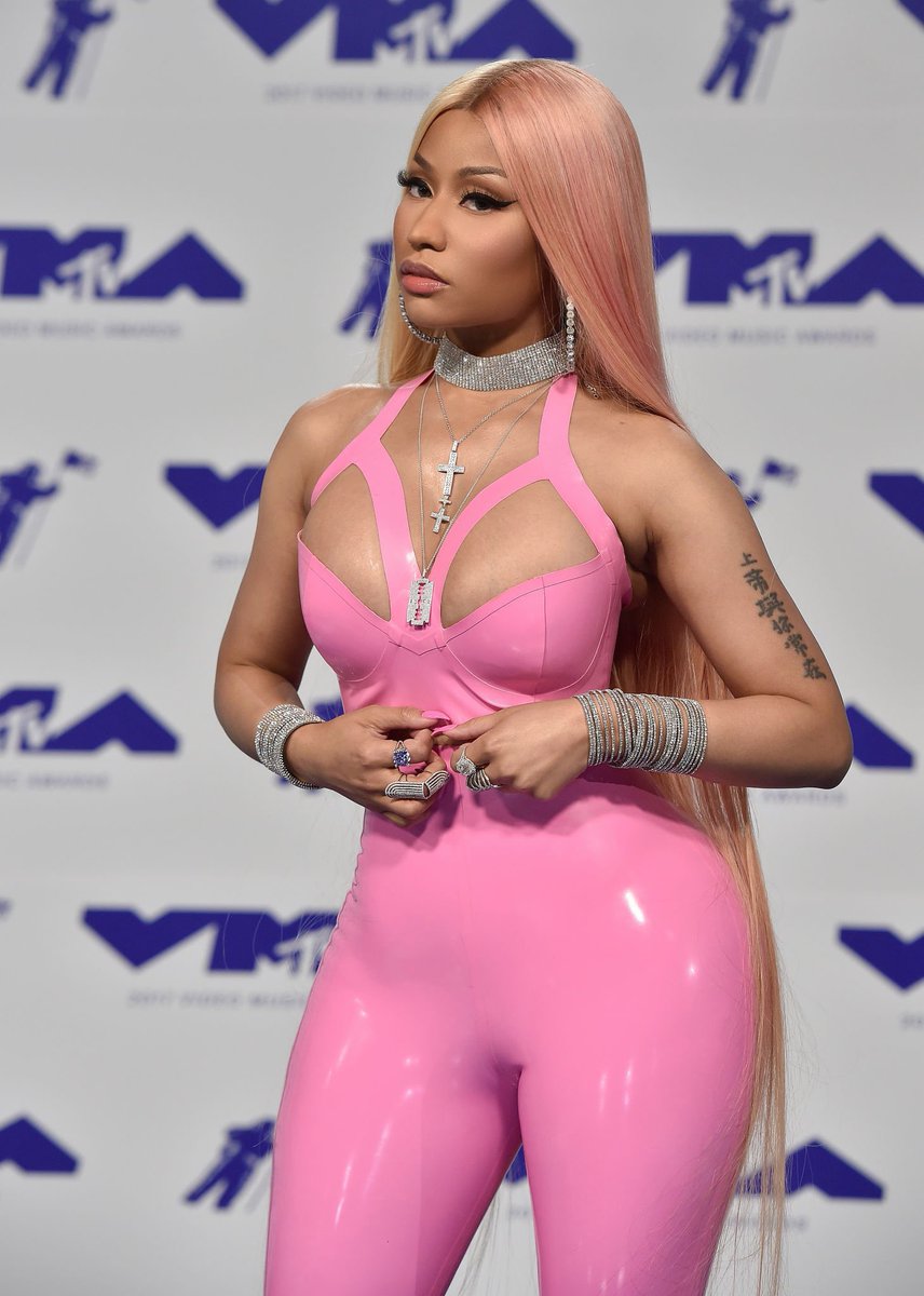 ITS BARBIE BITCH. 💅🏽 tweet media