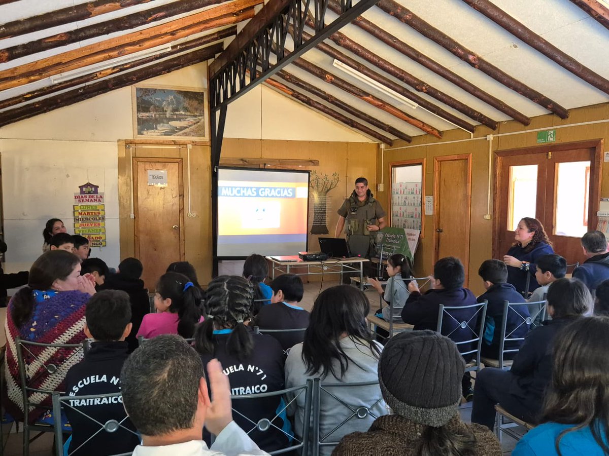 Carabineros Región de Los Ríos tweet media