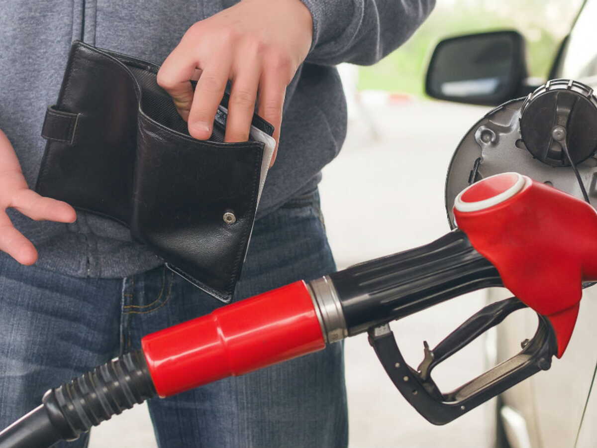 Jon De Lorraine tweet media