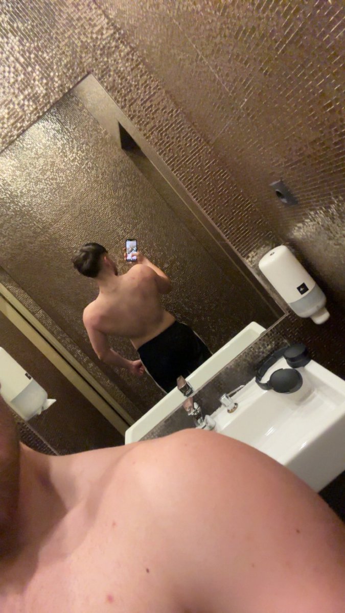 sprinyo9 tweet media