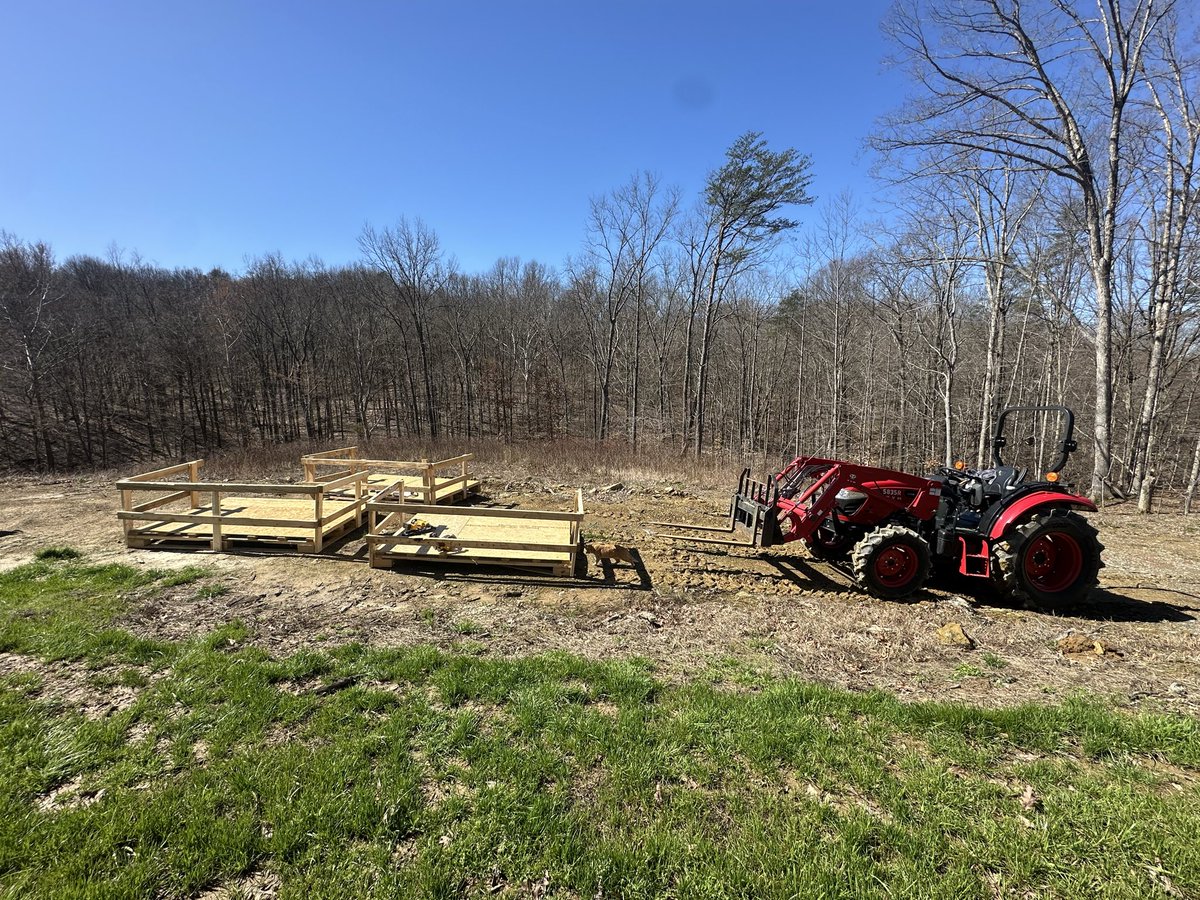 benrhodes's tweet image. Off weeks mean work around the property! We’ve got a big tree planting coming up so I’m trying to streamline the process with my #TYM5835. Building some platforms to offload and shuttle the trees around. #400Trees #Letsgo