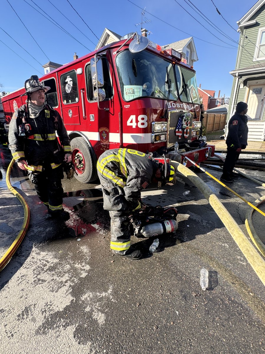Boston Fire Dept. tweet media