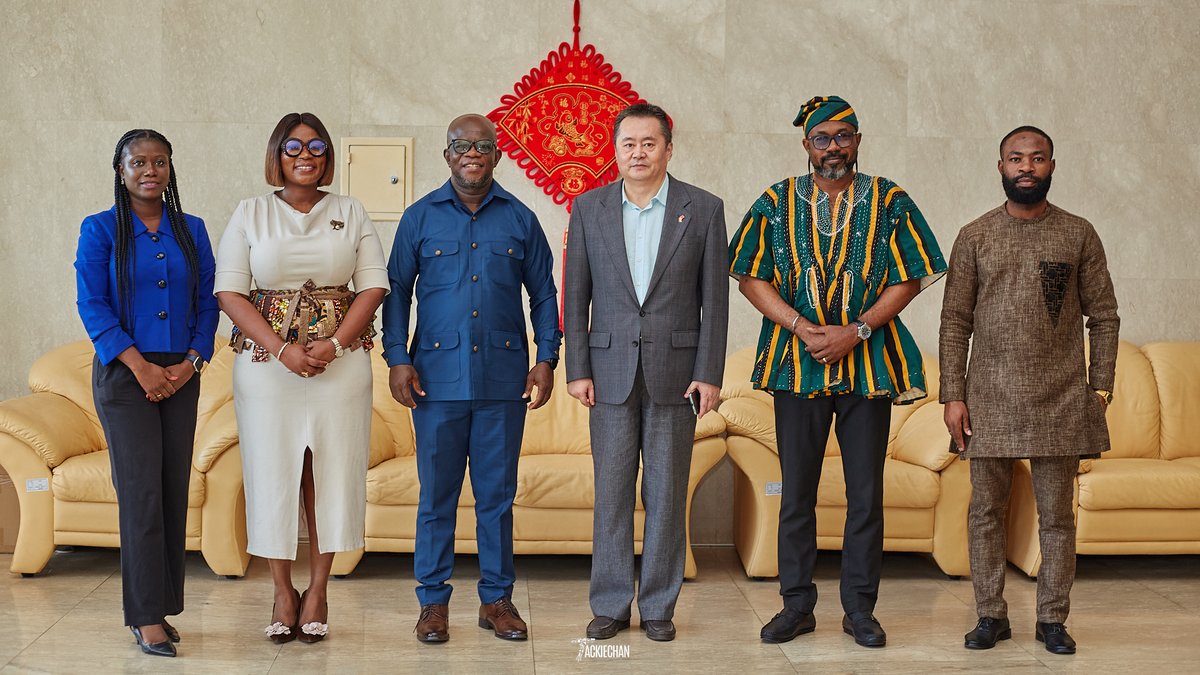 StateSiga's tweet photo. Our DG Prof. Michael Kpessa-Whyte, led a delegation on a courtesy visit to the Chinese Embassy in Ghana.

The discussions with Economic &amp; Commercial Counselor, Mr. Li Yaohong, focused on SOE governance, reforms, and opportunities for collaboration and technical support. https://t.co/k0gq0r26i2