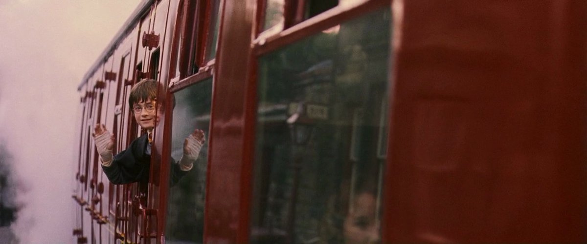 mhadeedbutt's tweet photo. My expectations were so unbelievably low for this, but it's certainly quite endearing - especially the art direction.

Visually it's... adequate, but falls into those modern pitfalls of muted colours and doesn't hold a candle to Columbus' work on the first Harry Potter film. https://t.co/gXT2IncUm5