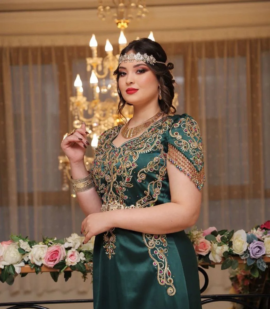 RanaMonir0's tweet image. غندورة سكيكدة 🇩🇿✨ زي تقليدي من مدينة سكيكدة في الجزائر 🇩🇿 
#سكيكدة #الجزائر #dz