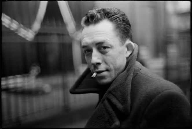 “Bir insanın kaderi, cesaretinin başladığı yerde değişir.”

— Albert Camus