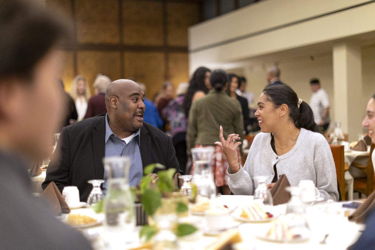 Claremont McKenna College tweet media