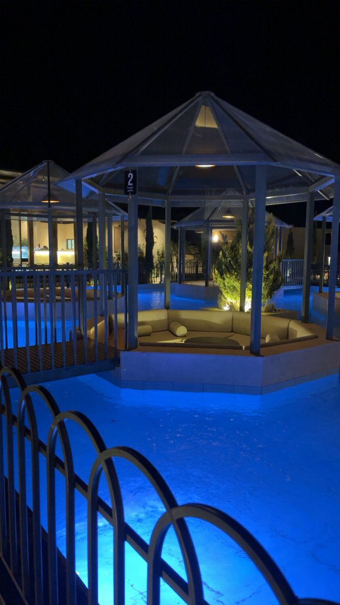 نـٰورا tweet media