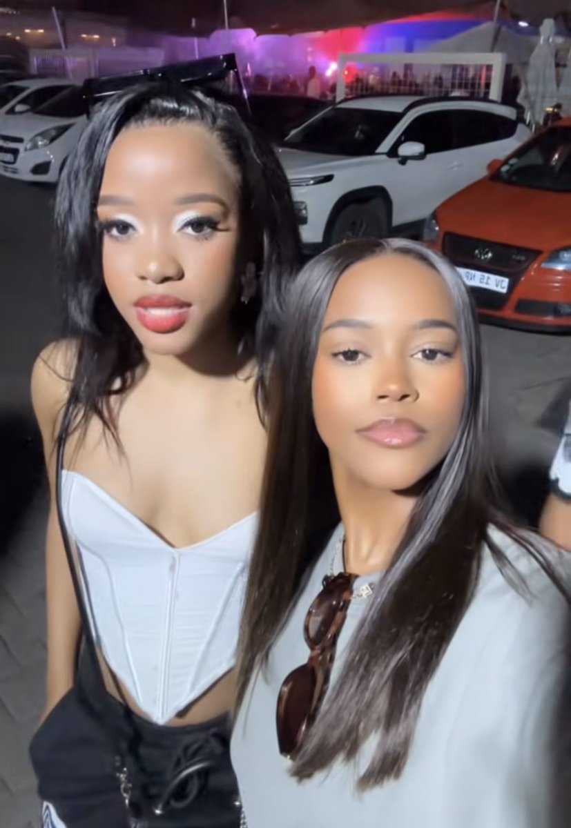 Scarlett M tweet media