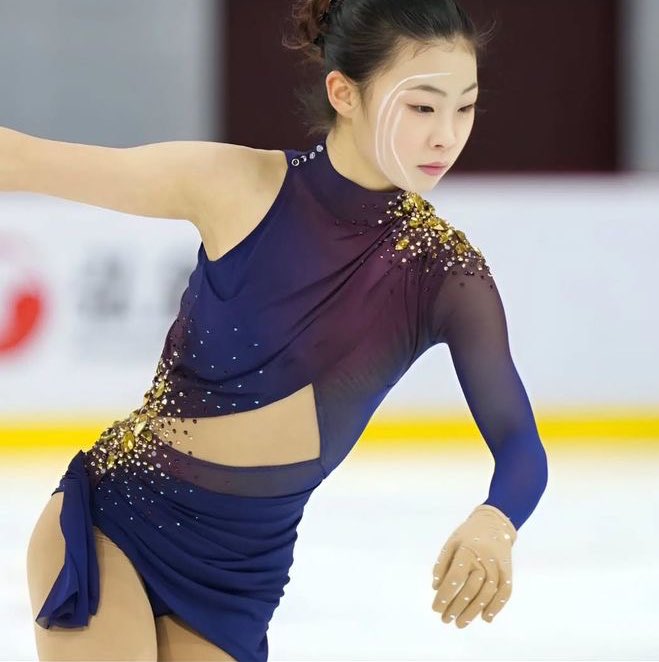 Daily Figure Skating Costumes tweet media