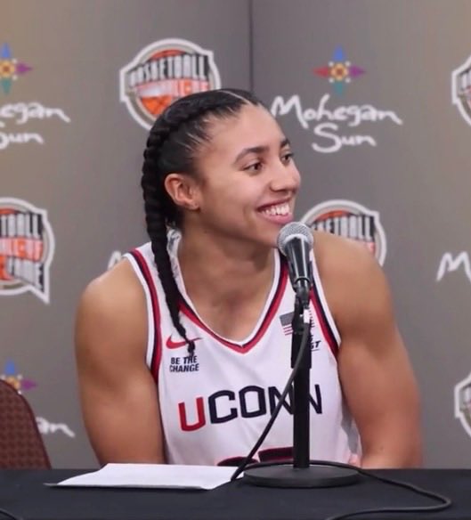 🤍 V 💙 #MARCHMADN35S tweet media