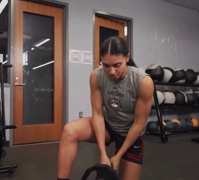 🤍 V 💙 #MARCHMADN35S tweet media