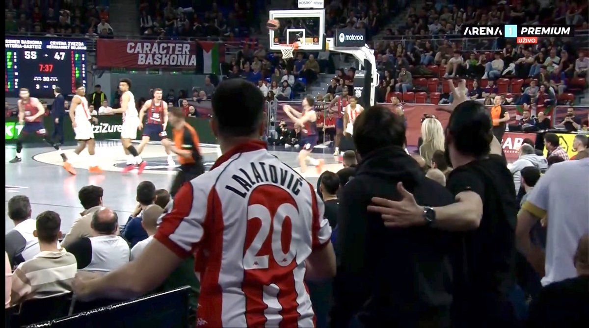 Kosmos_Sima's tweet photo. Ali car koji nosi Lalatov dres 😀  #kkcz https://t.co/780uc5eojS