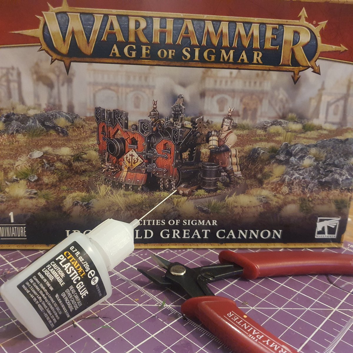 HeartShapedTear tweet media