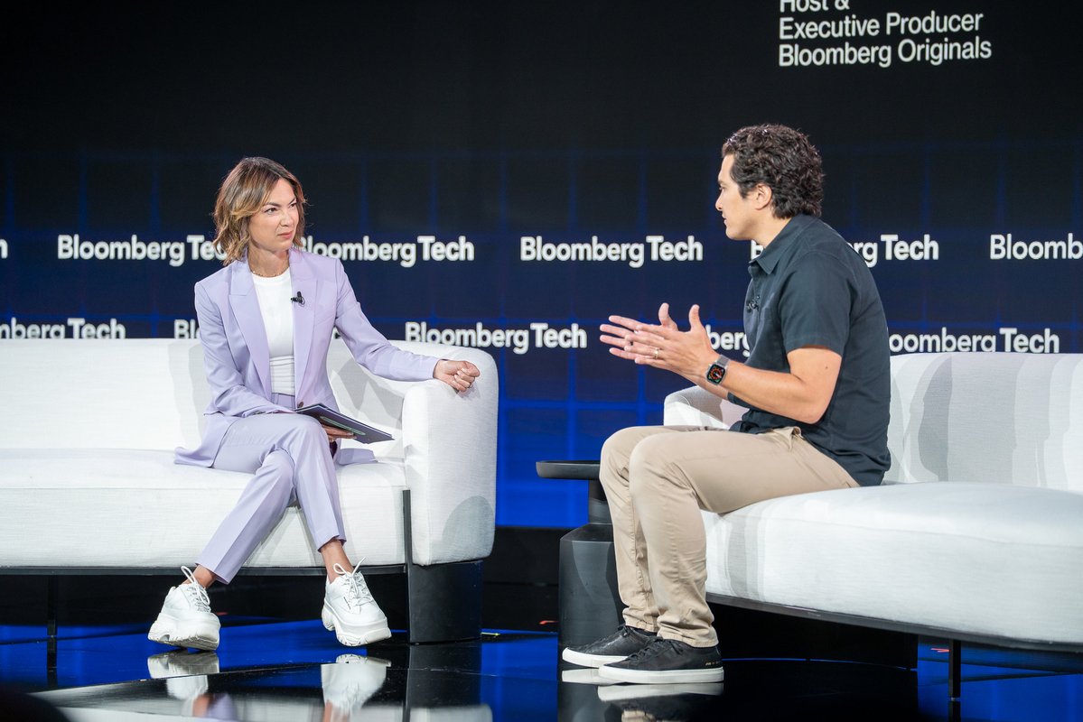 Bloomberg Live tweet media