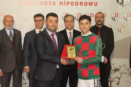 Garip Elğaç tweet media