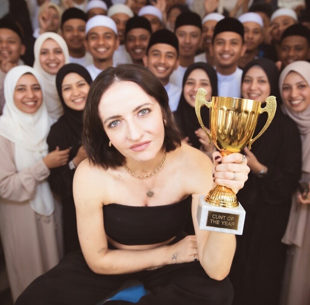 IrishWalker tweet media