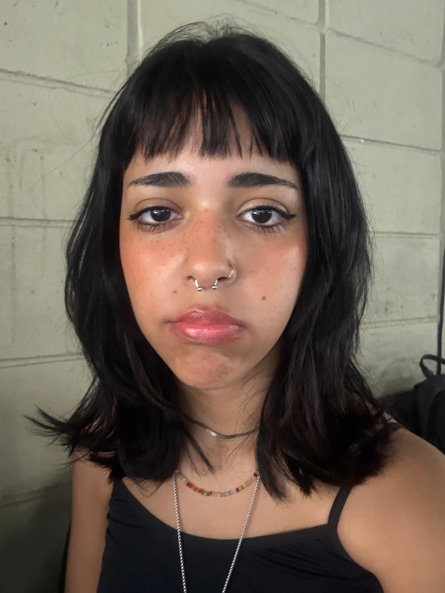 debs (^_−)−☆ tweet media