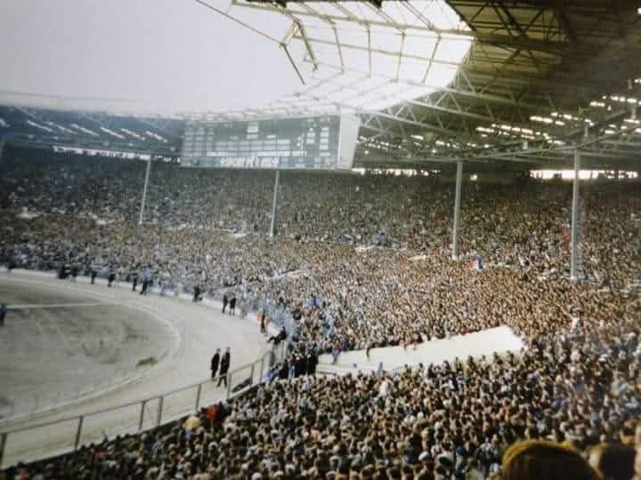 FootballAwaydays tweet media