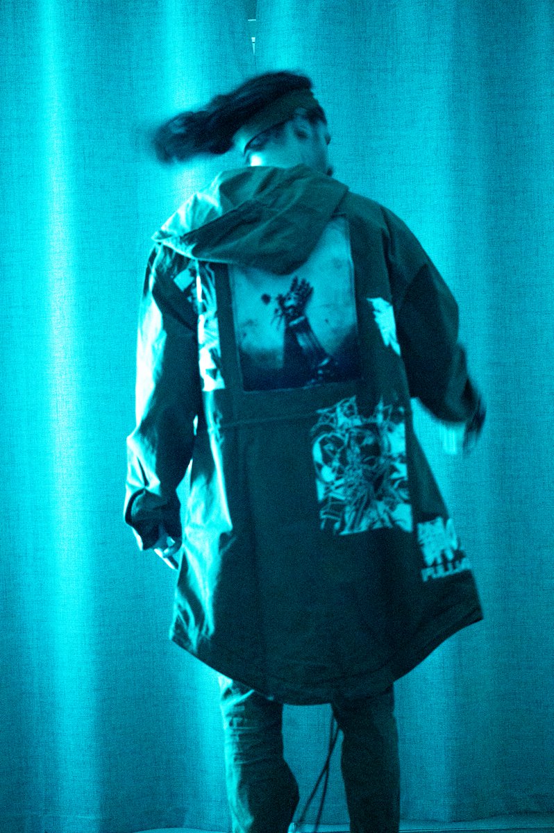 wumbonize's tweet photo. test shots with the @hypland FMA parka, gonna go outside and do some better ones another day https://t.co/5mvjHuegsR