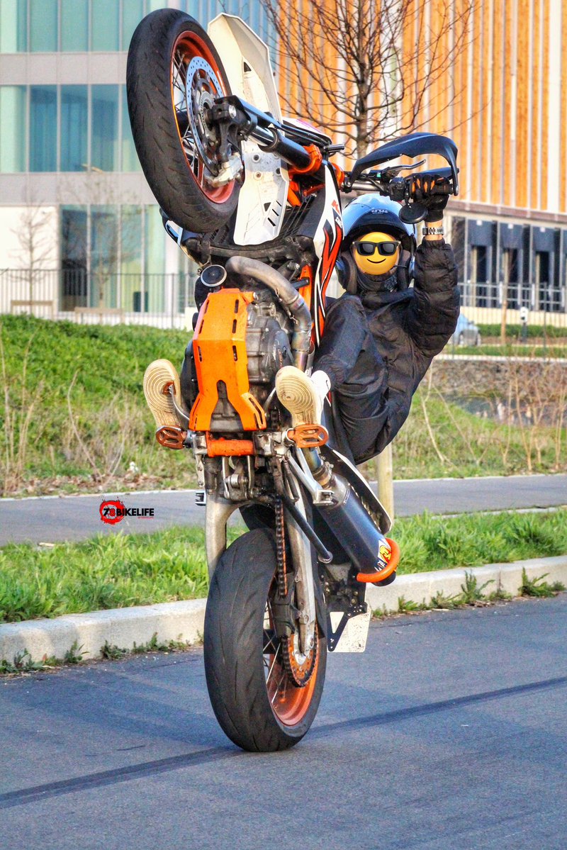 zero mala tweet media