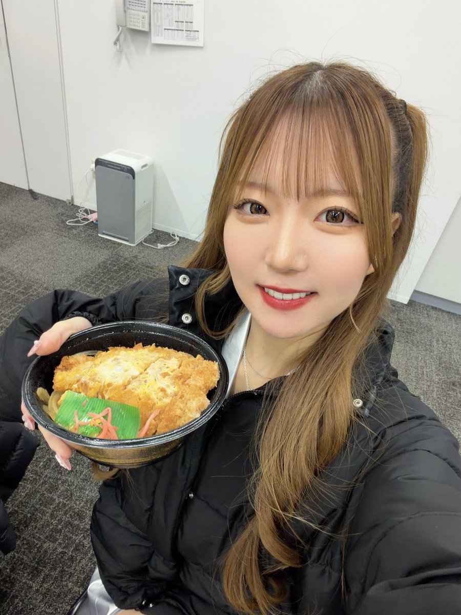 遠宮早織 / 𝐓𝐨𝐦𝐢𝐲𝐚 𝐒𝐚𝐨𝐫𝐢 tweet media