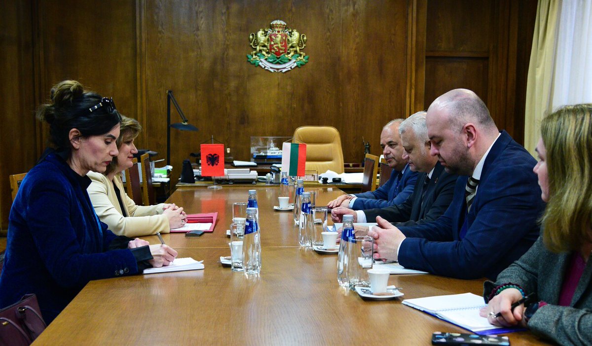 Inid Milo tweet media