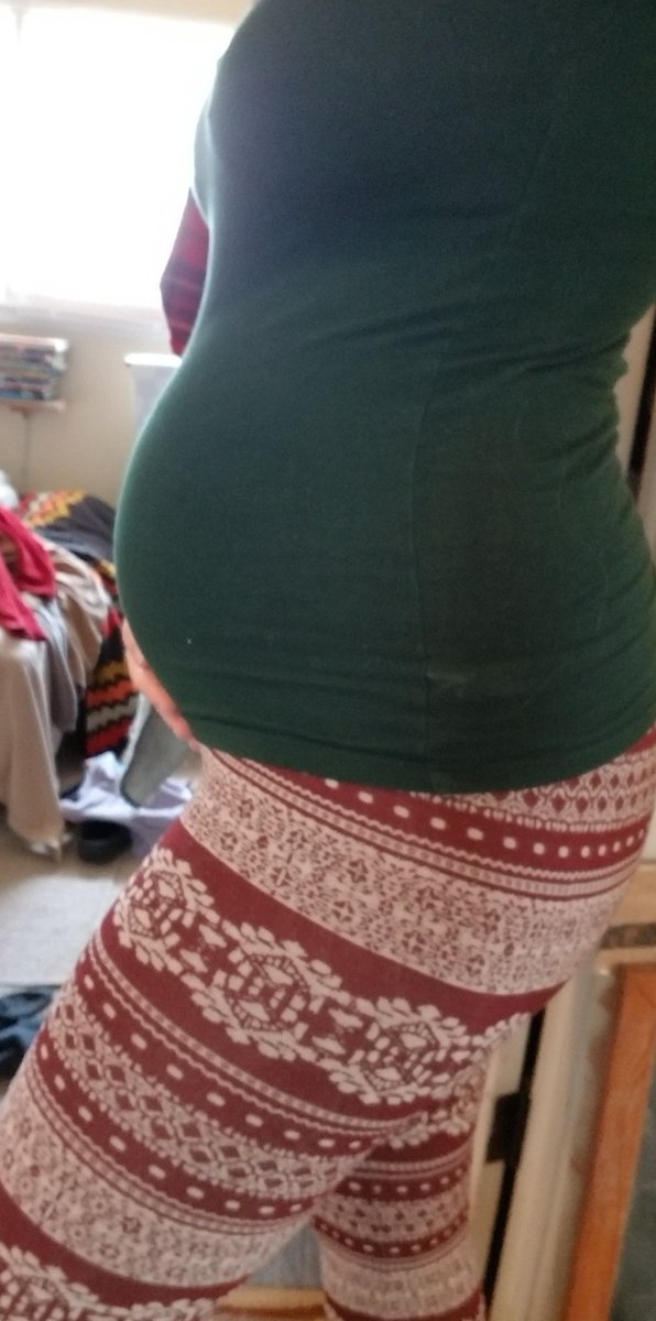 milfyoudesire's tweet photo. It's only been a couple of months since I gave birth to my 3rd child and I miss being pregnant again.

Anyone can volunteer to get the job done. 🥰 https://t.co/R8BuP38Klq
