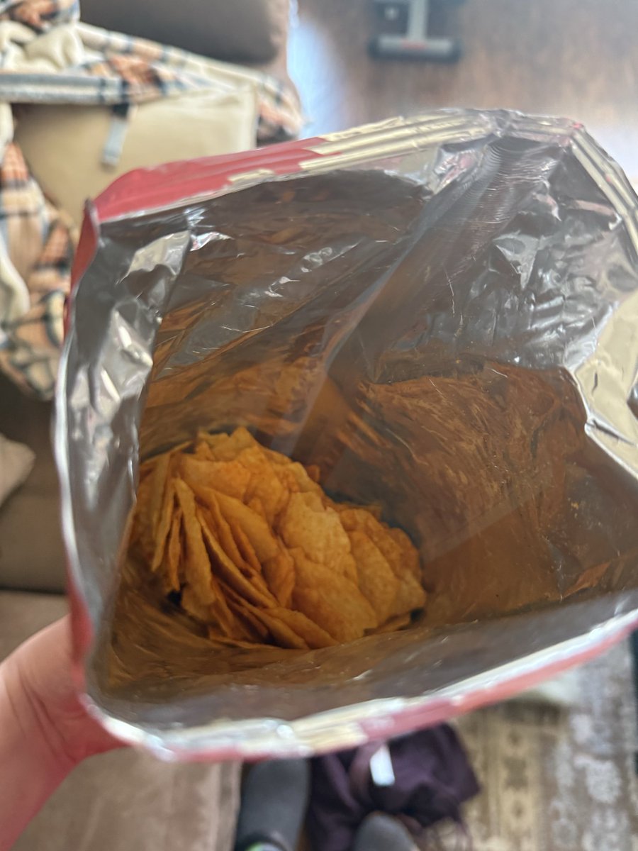 Rogers Bitch Face (RBF) tweet media