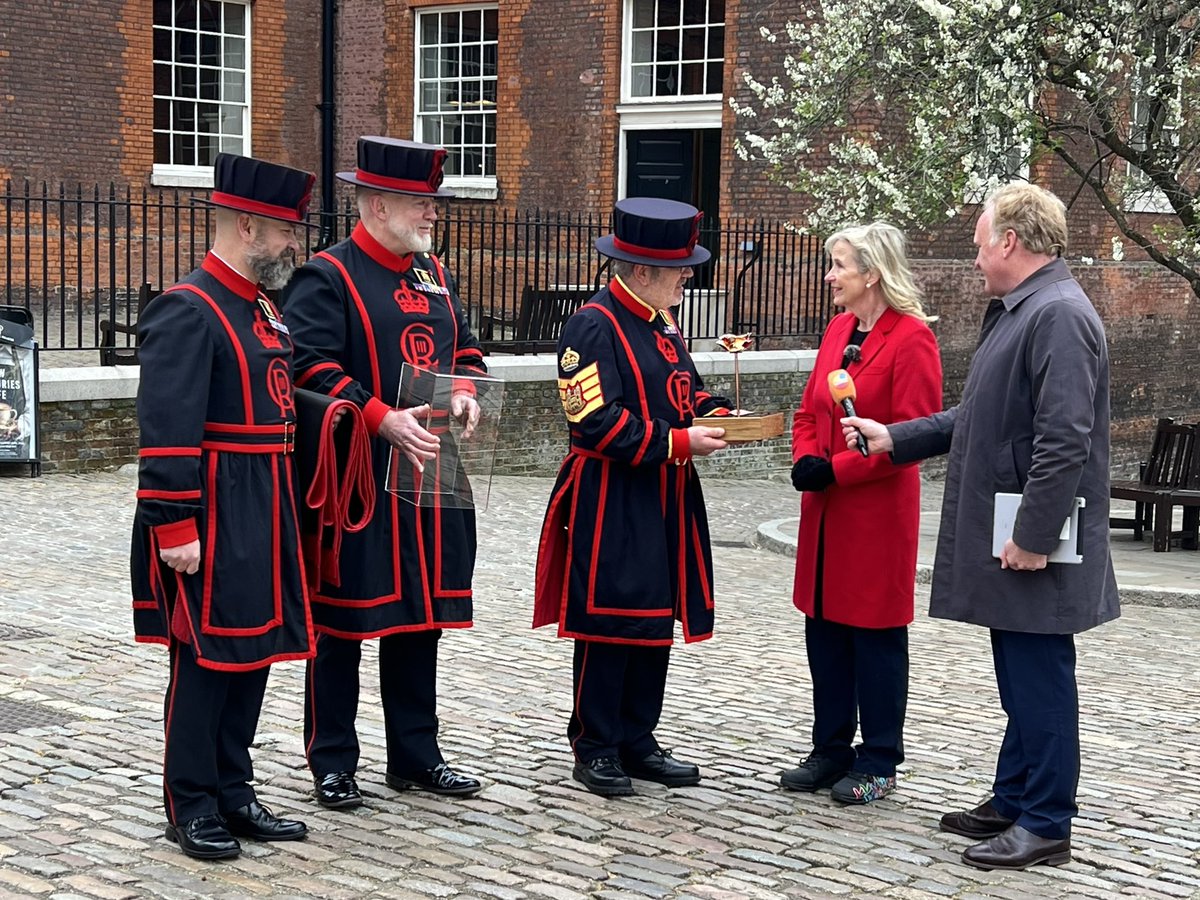 Gilly Robinson tweet media