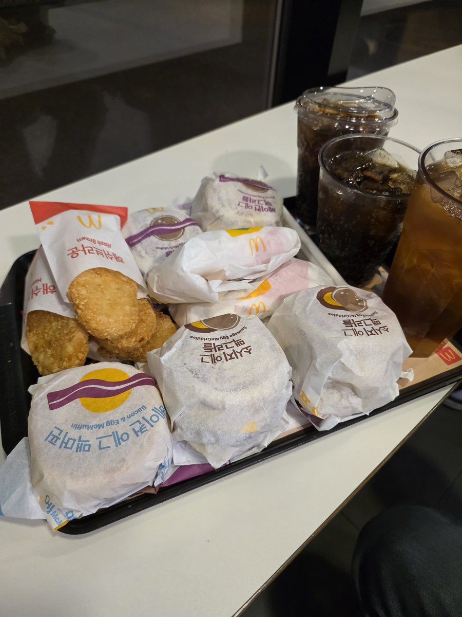 야셀 🐍⛩ tweet media