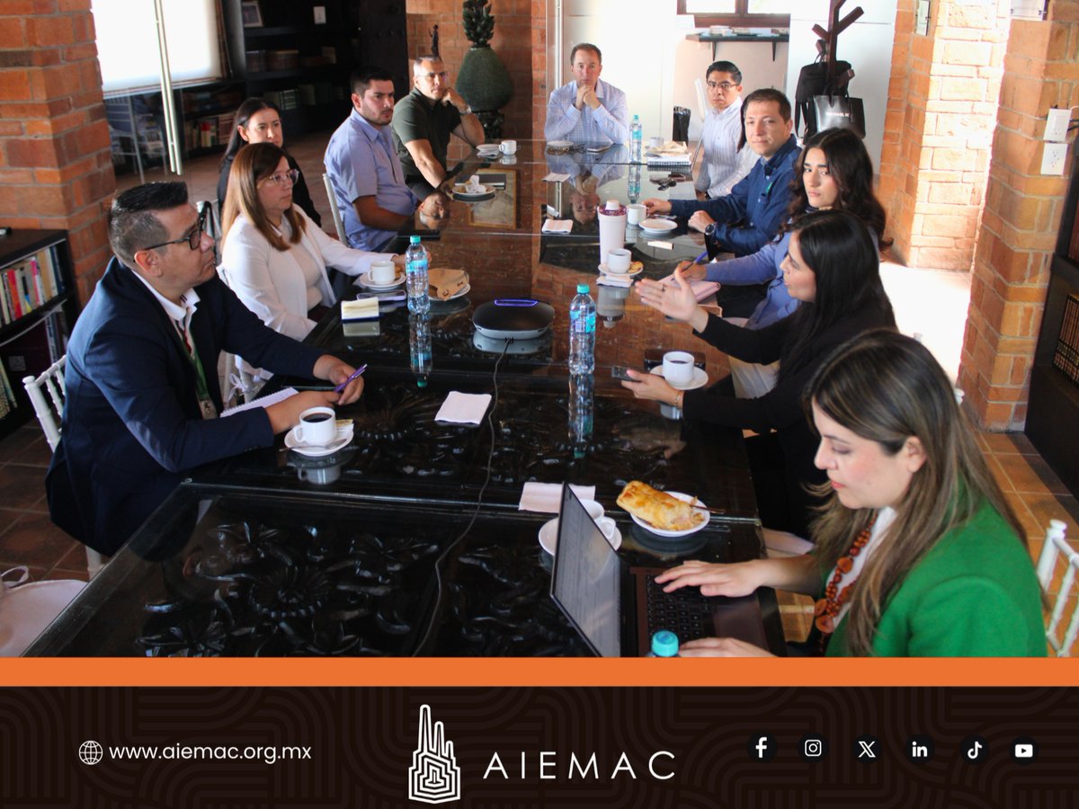 aiemac's tweet photo. Llevamos a cabo sesión  de nuestro Comité Fiscal, en la cual, la Lic. Elsa Arellano impartió la charla "Devolución del IVA". 
Agradecemos  su presencia y la de los colaboradores de nuestras empresas socias por su participación.
.
.
.
#ComitéFiscal #AIEMAC #IndustriaMichoacana https://t.co/UaOaPQPCkD