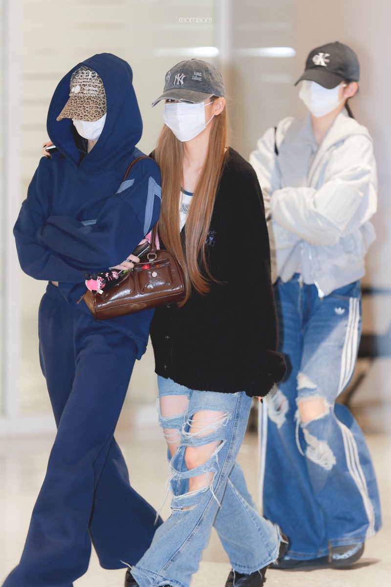 (BomBon) tweet media