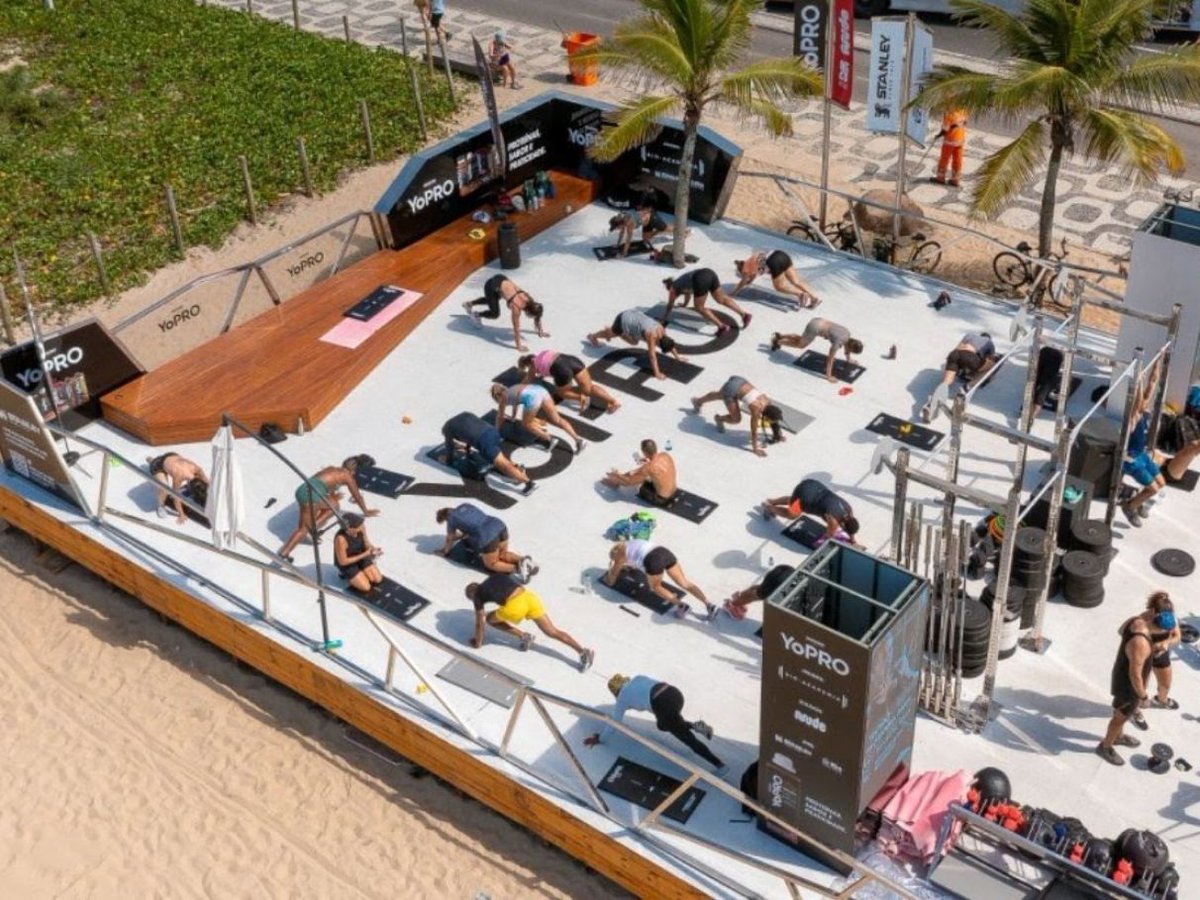 Mundo Azul 1983 tweet media