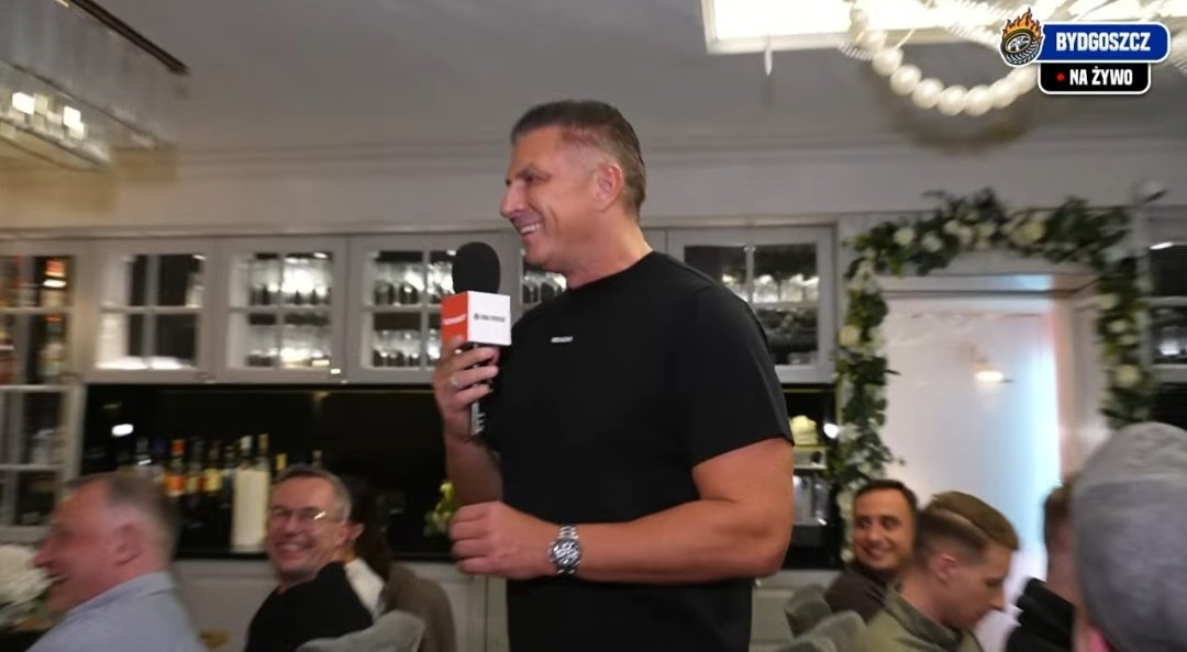 PrinceRollo tweet media