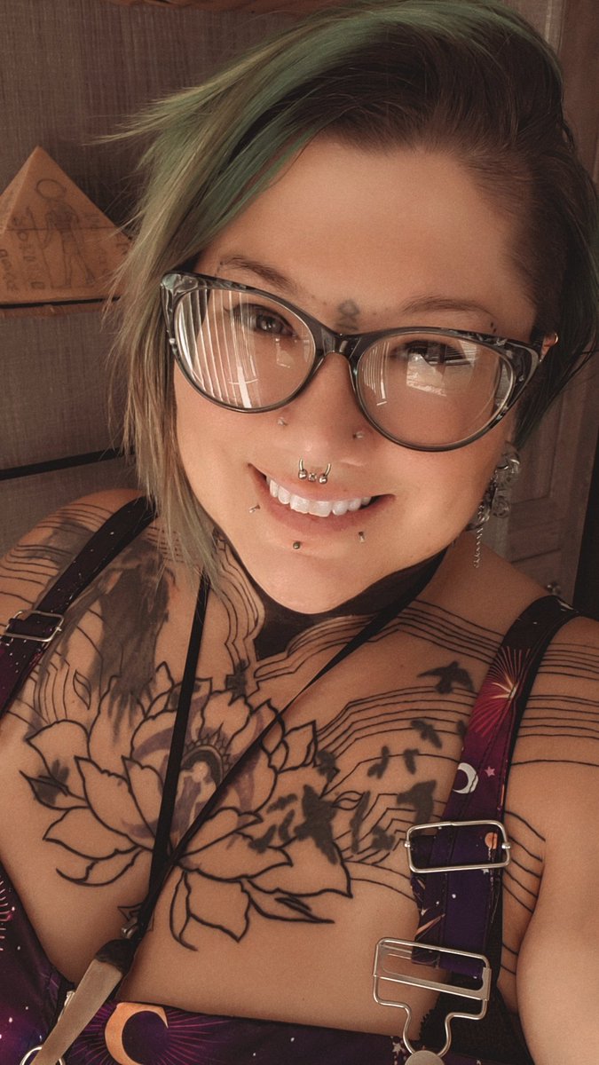 🦇Miakoda De Goth Possum🦇 tweet media