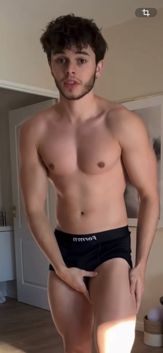 nude tiktokeur tweet media