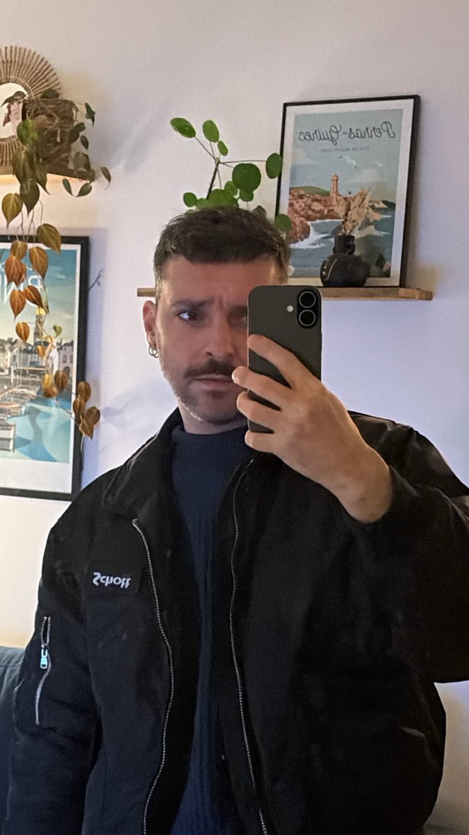 gwen 🪐 tweet media