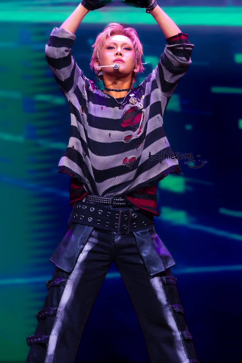 🚑🚒🧯
#XLOV #엑스러브 #HYUN #현